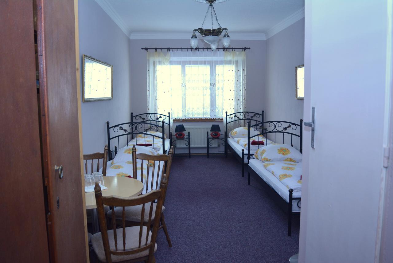 Hotel Posta ジェチーン エクステリア 写真